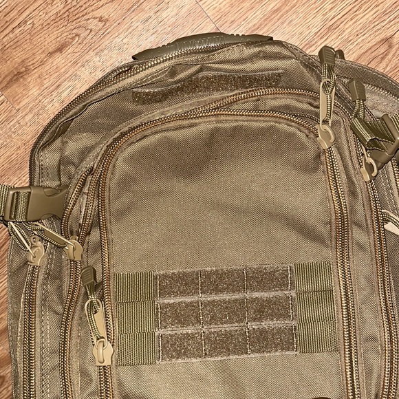 πͺπ»ππͺπ»β’π΄ Code Alpha x Tactical Backpackπ΄β’ππͺπ»π - Picture 10 of 16